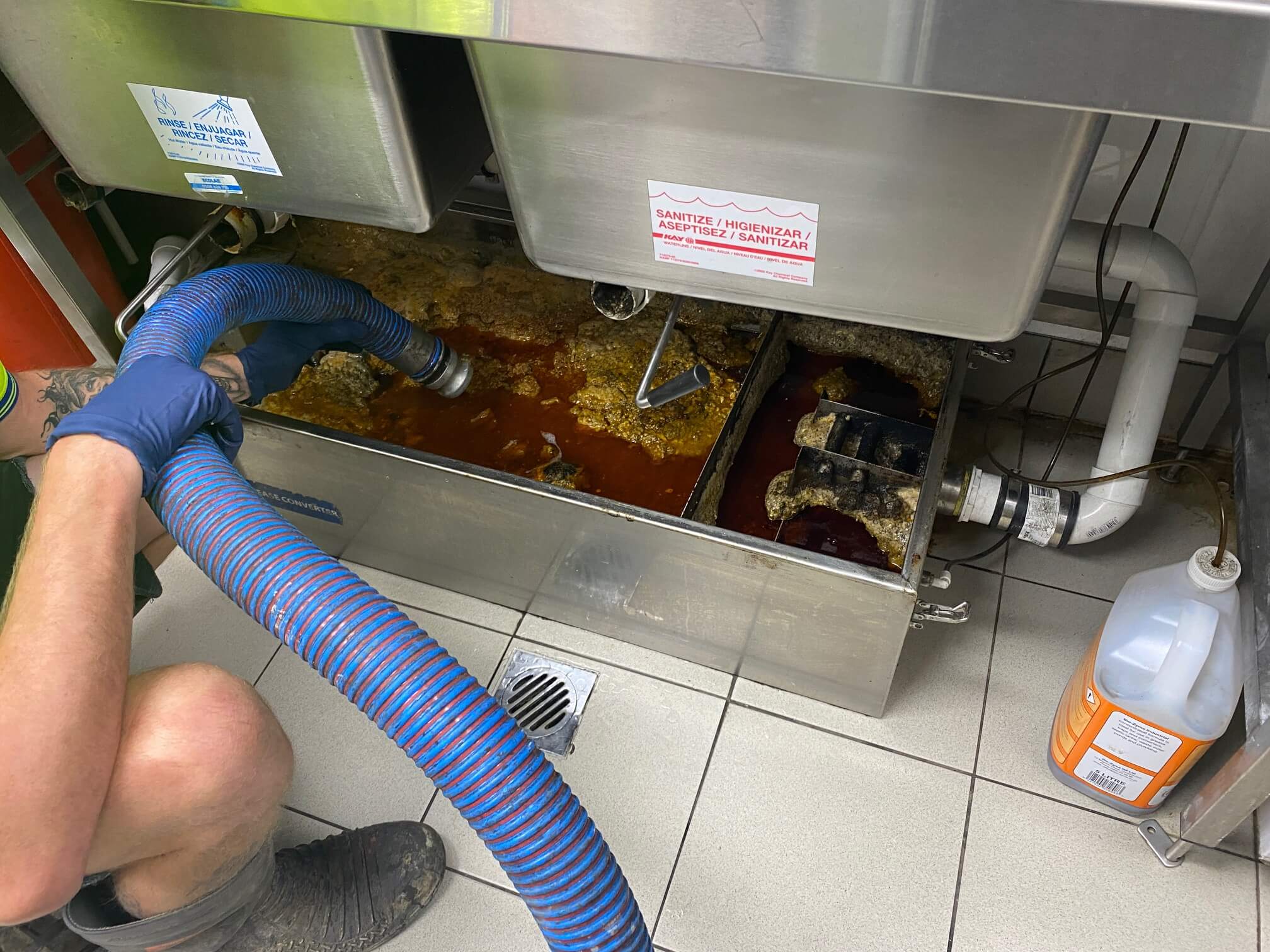 Grease Trap Cleaning in Mustang